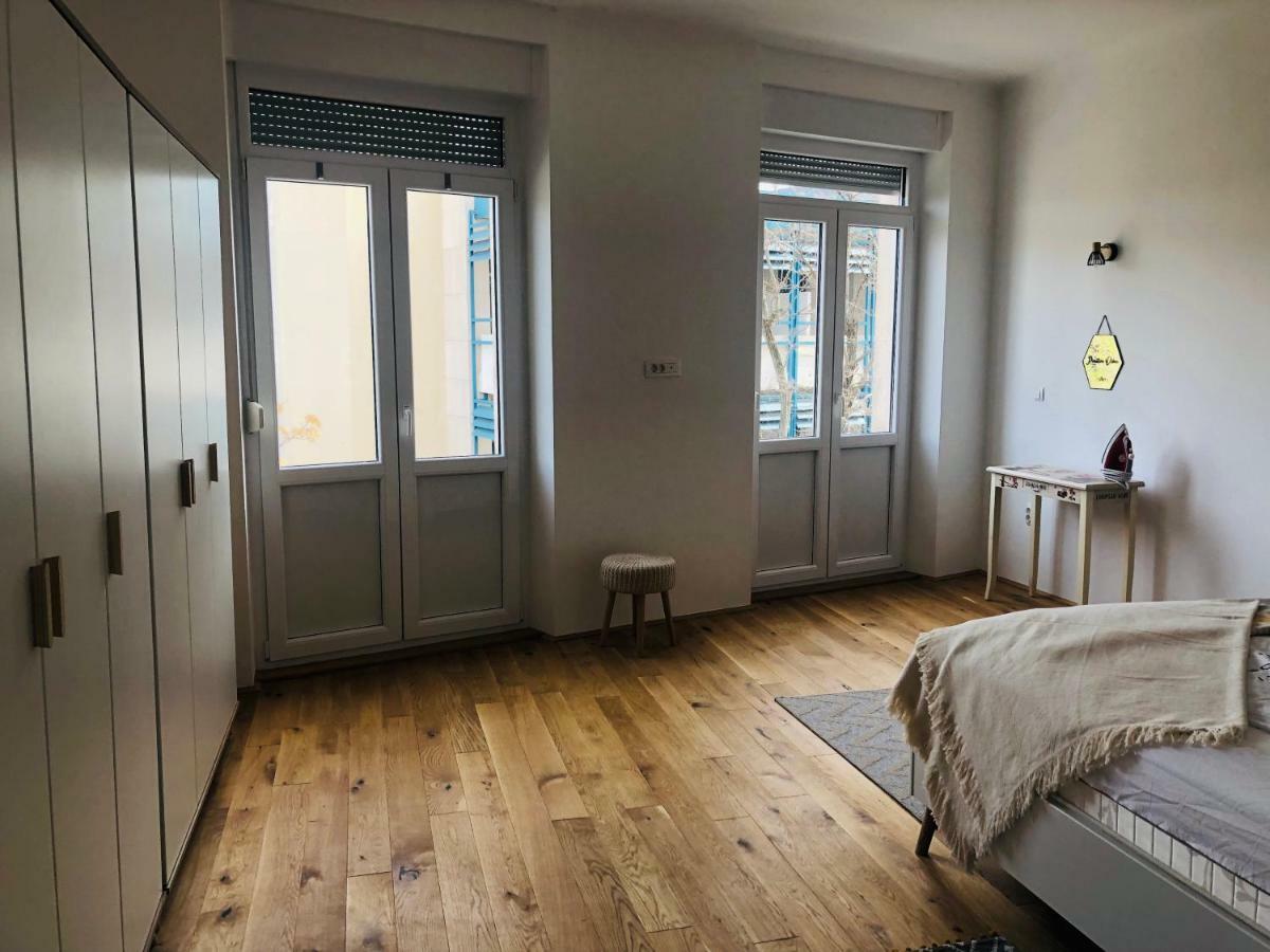 Kolovare Beachfront Apartment Задар Екстериор снимка